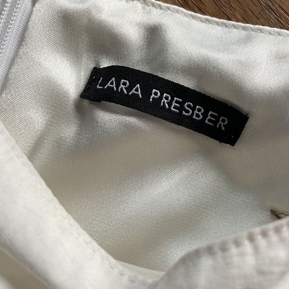 Lara Presber dress with attached belt - Picture 10 of 11